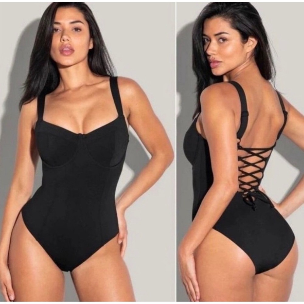 TA3 One Piece Swimsuit Plungey Lace Up Corset Back Size Large CupD/DD Black